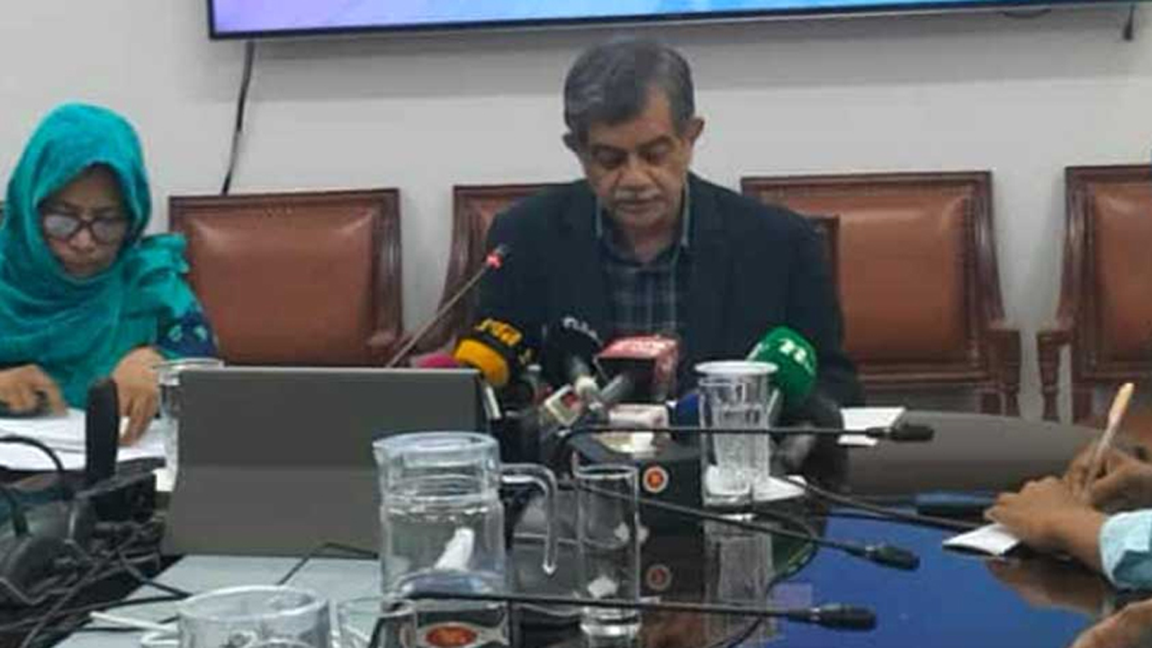 এইচএসসির ফল সবাইকে বিস্মিত করেছে: শিক্ষা উপদেষ্টা